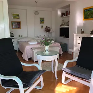  Apartment Nora